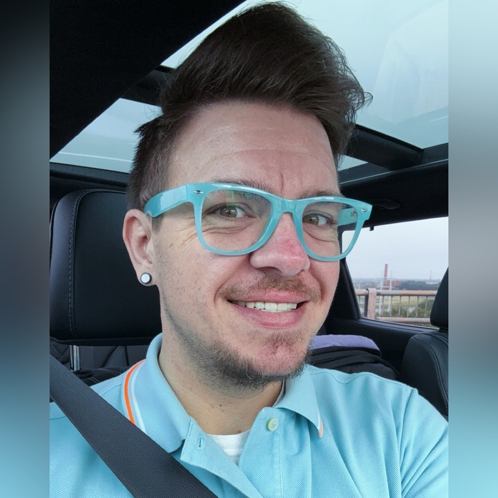 Meet your Posher, Jared